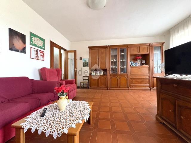 Appartamento in vendita di 115 m² in Via Luigi Einaudi, 11