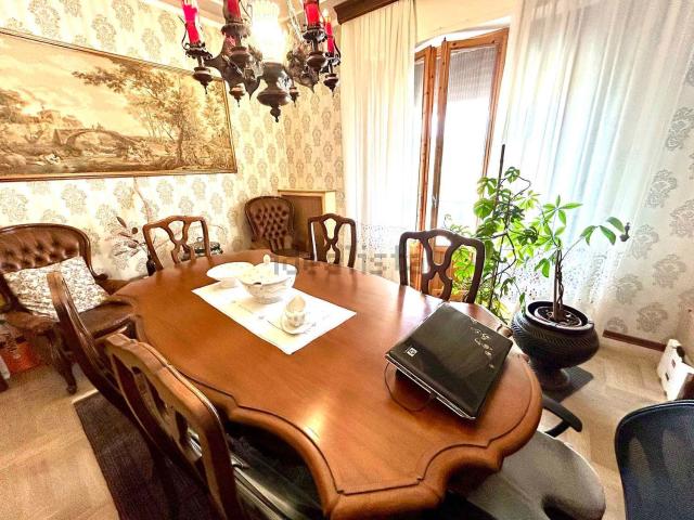 Appartamento in vendita di 115 m² in Via Luigi Marsili