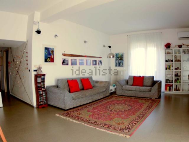 Appartamento in vendita di 115 m² in Via Luigi Settembrini, 6