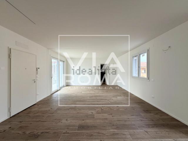 Appartamento in vendita di 115 m² in Via Monsignor Albino Schileo