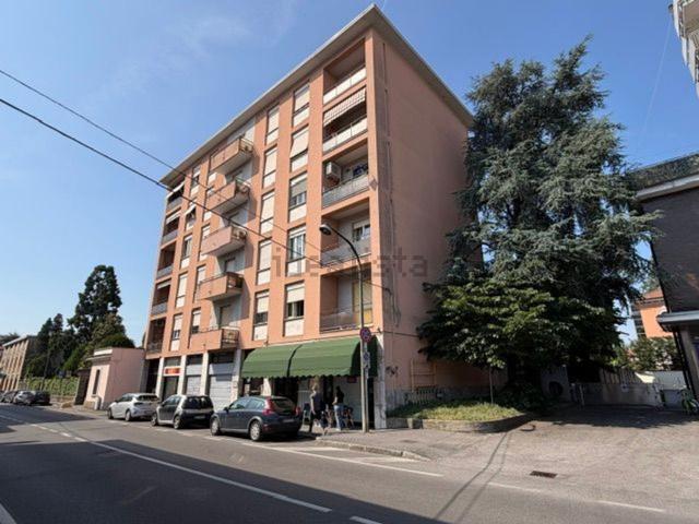 Appartamento in vendita di 115 m² in Via Monza, 8