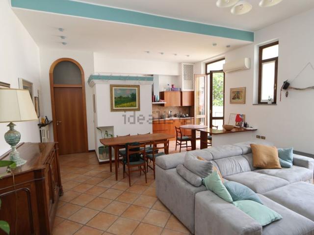 Appartamento in vendita di 115 m² in Via Mazzini, 24