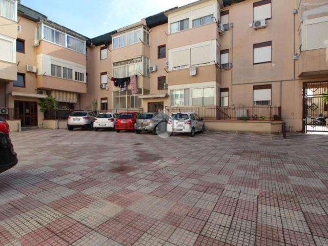 Appartamento in vendita di 115 m² in Via Mario Trapassi, 12