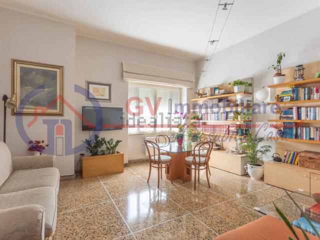 Appartamento in vendita di 115 m² in Via Martiri di Belfiore