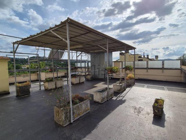 Appartamento in vendita di 115 m² in Via Marzabotto, 14