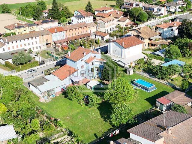 Appartamento in vendita di 115 m² in Via Massille, 12