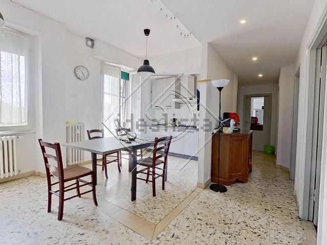 Appartamento in vendita di 115 m² in Via Muzio Clementi