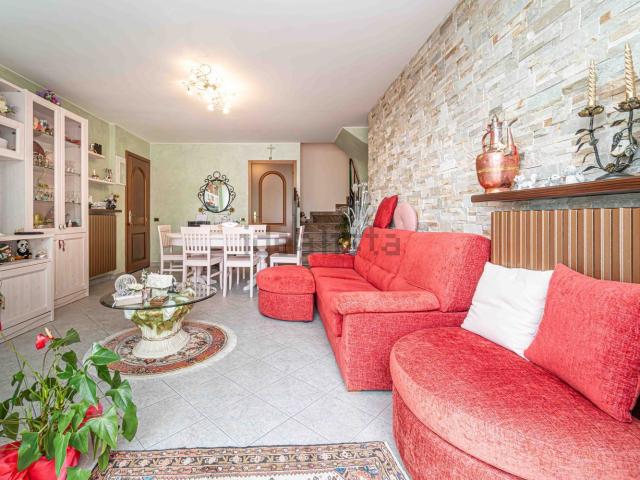 Appartamento in vendita di 115 m² in Via Novi V 6