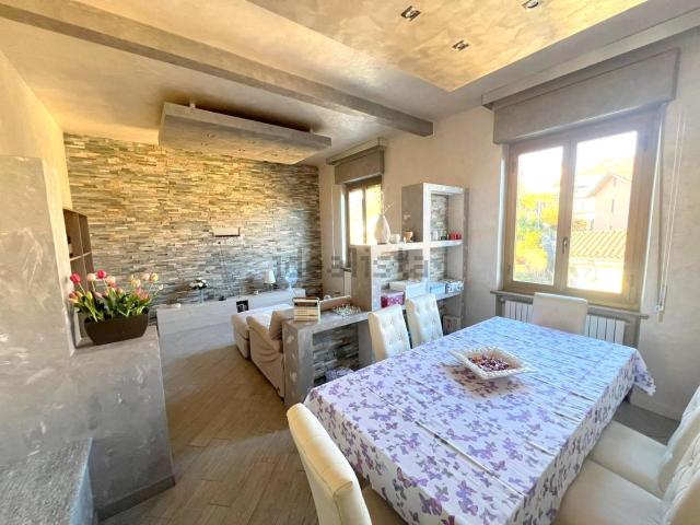 Appartamento in vendita di 115 m² in Via Nizza