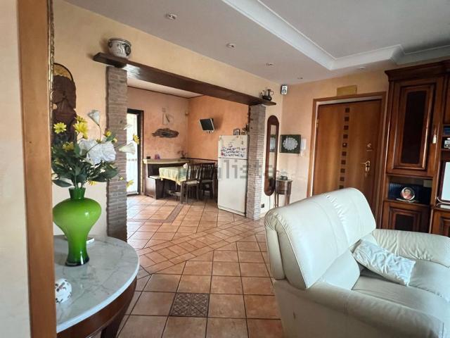 Appartamento in vendita di 115 m² in Via S. Nullo, 179