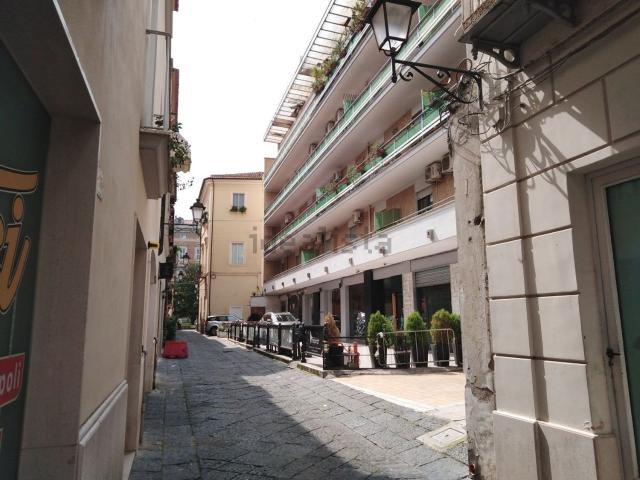 Appartamento in vendita di 115 m² in Via Salvatore Maielli