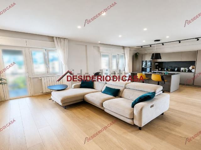 Appartamento in vendita di 115 m² in Via Sampolo, 376