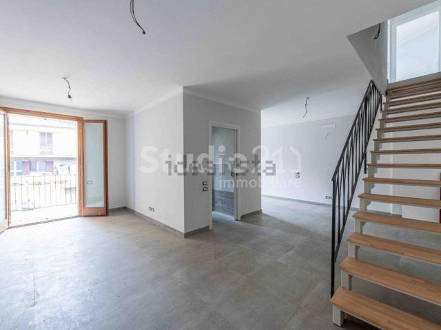 Appartamento in vendita di 115 m² in Via San Francesco D&apos Assisi