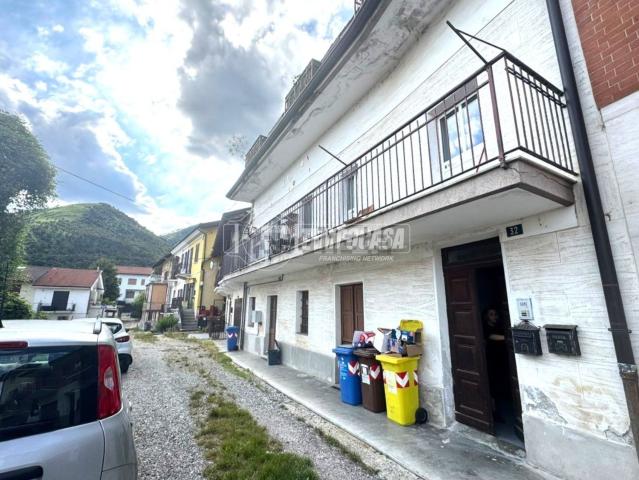 Appartamento in vendita di 115 m² in Via San Secondo, 32
