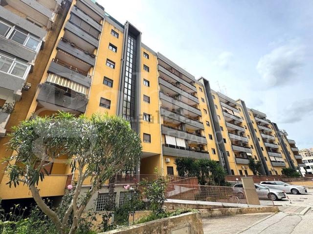 Appartamento in vendita di 115 m² in Via San Tommaso D&apos Aquino