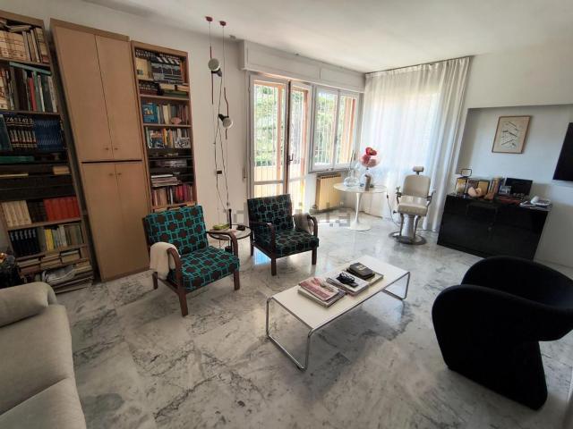Appartamento in vendita di 115 m² in Via Sant&apos Apollinare