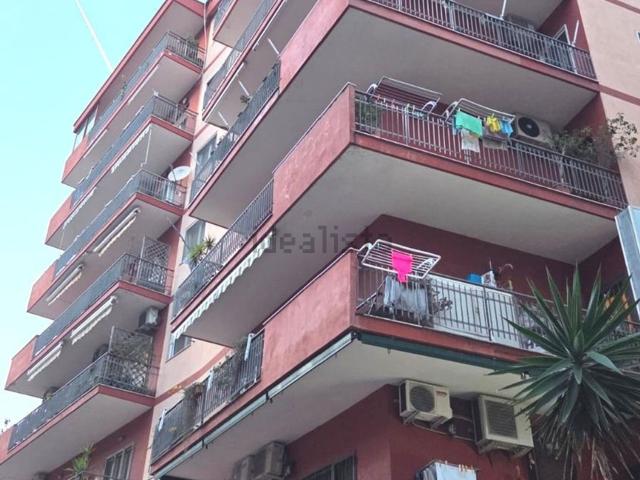 Appartamento in vendita di 115 m² in Via Simone Martini