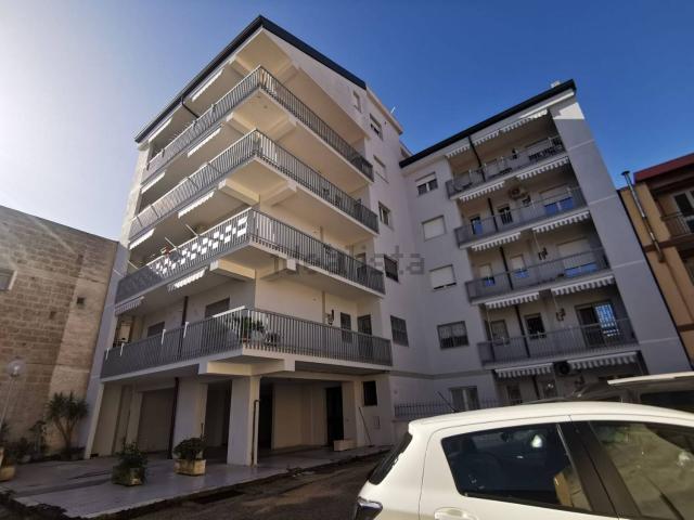 Appartamento in vendita di 115 m² in Via P. Bronzetti, 54