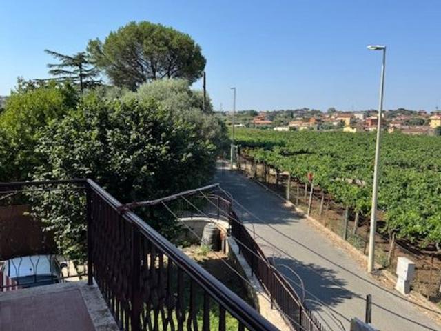 Appartamento in vendita di 115 m² in Via Pavigliana, 9