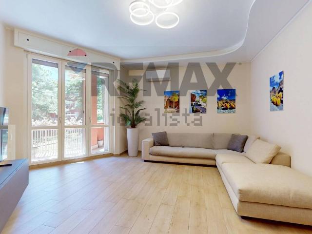 Appartamento in vendita di 115 m² in Via Padre B. Banfi