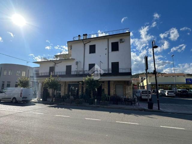 Appartamento in vendita di 115 m² in Via Parigi, 2