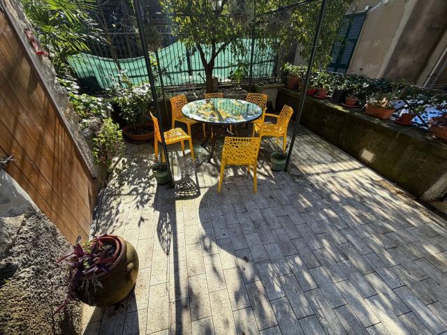 Appartamento in vendita di 115 m² in Via Peschiera
