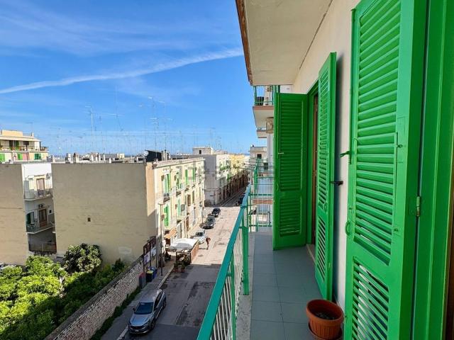 Appartamento in vendita di 115 m² in Via Pia, 168