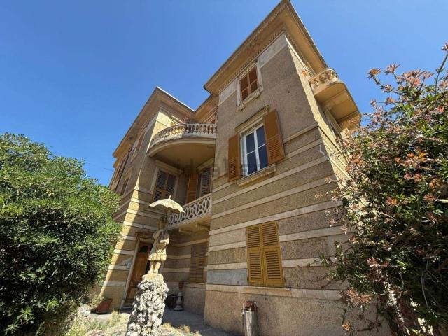 Appartamento in vendita di 115 m² in Via Piacenza, 289