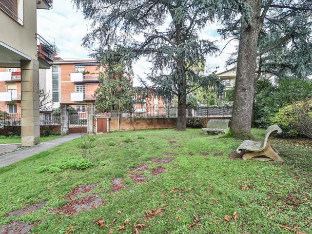 Appartamento in vendita di 115 m² in Via Pier Paolo Molinelli