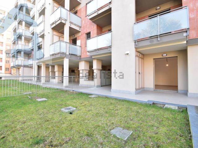 Appartamento in vendita di 115 m² in Via Pietro Cossa, 105
