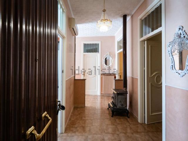 Appartamento in vendita di 115 m² in Via Pineto
