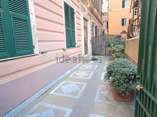 Appartamento in vendita di 115 m² in Via Pisa