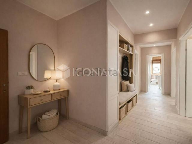 Appartamento in vendita di 115 m² in Via R. Grieco, 27