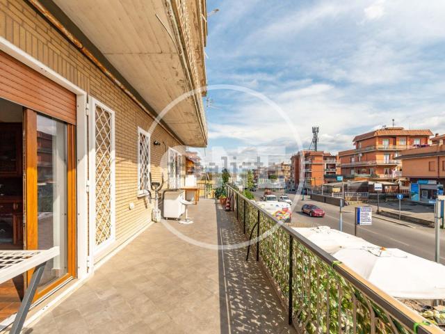 Appartamento in vendita di 115 m² in Via Rocca D&apos Evandro, 6