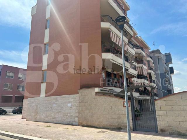 Appartamento in vendita di 115 m² in Via Rodolfo Morandi, 8