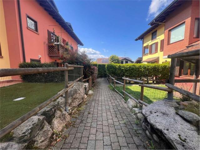 Appartamento in vendita di 115 m² in Via Ronco, 2