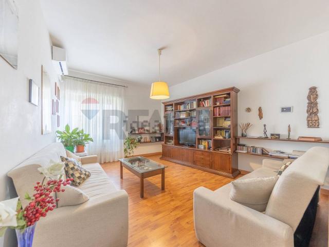 Appartamento in vendita di 115 m² in Via Risorgimento, 107