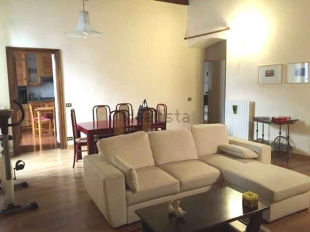 Appartamento in vendita di 115 m² in Via Ruga