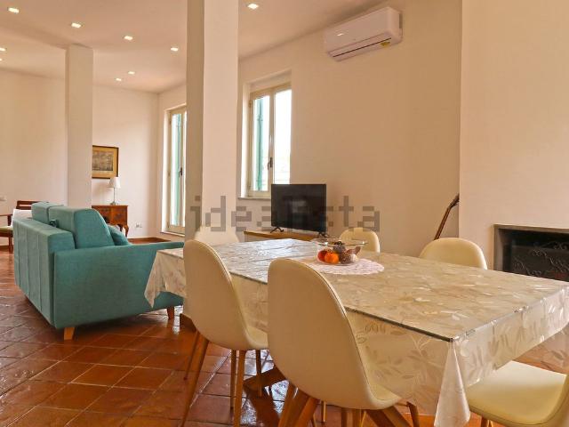 Appartamento in vendita di 115 m² in Via Toledo