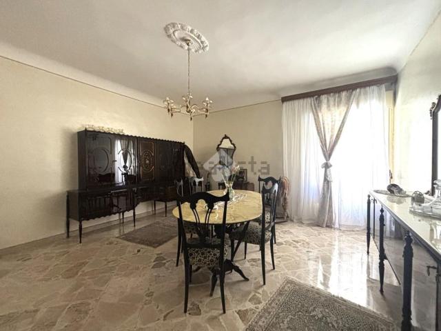 Appartamento in vendita di 115 m² in Via Torino, 34