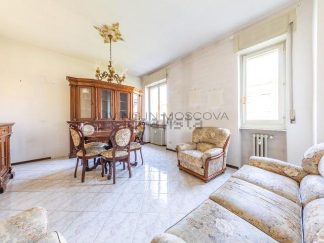 Appartamento in vendita di 115 m² in Via Tavazzano, 10