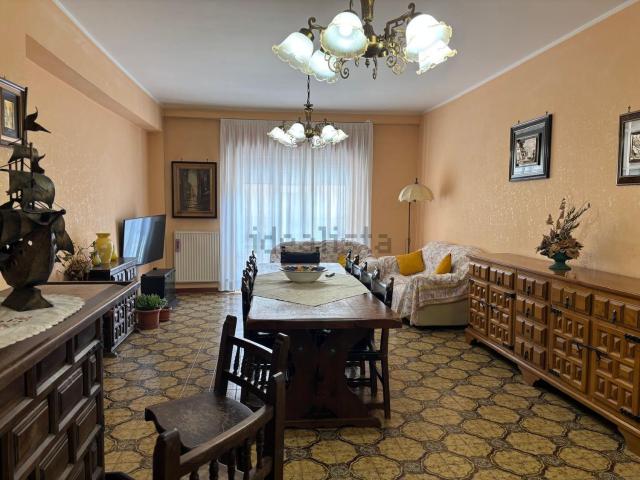 Appartamento in vendita di 115 m² in Via Trieste, 59