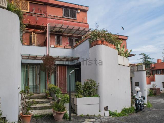 Appartamento in vendita di 115 m² in Via Trionfale, 6751