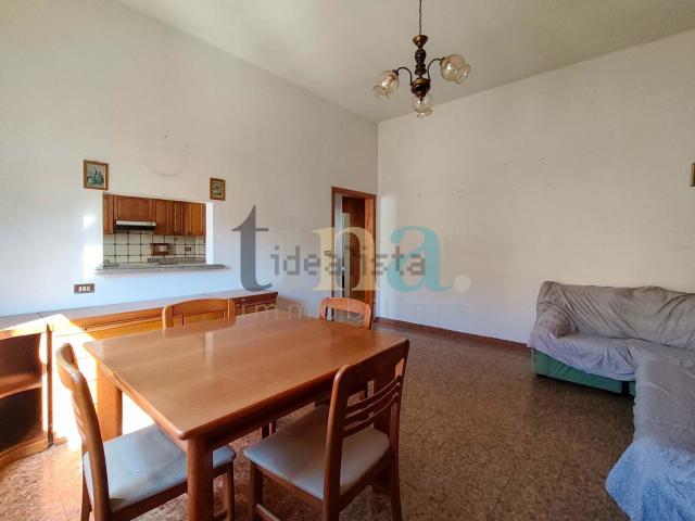 Appartamento in vendita di 115 m² in Via V. Monti