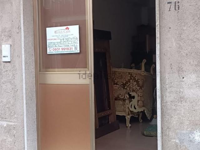 Appartamento in vendita di 115 m² in Via Vittorio Emanuele, 42