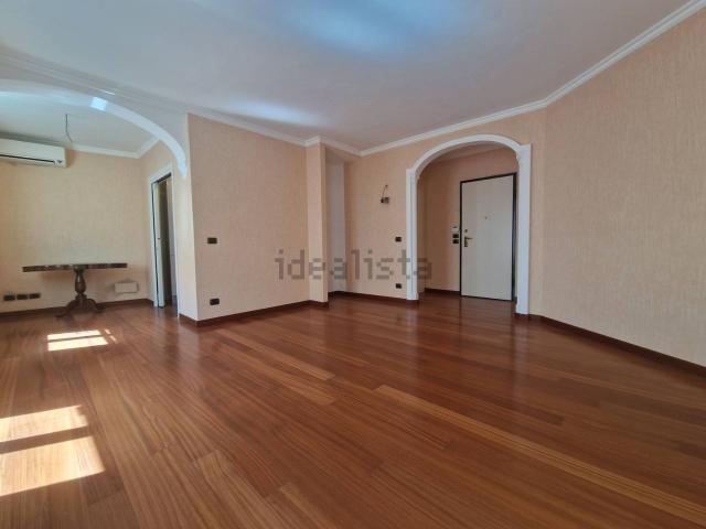 Appartamento in vendita di 115 m² in Via Vittorio Emanuele II