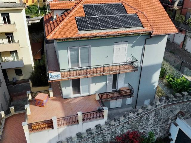 Appartamento in vendita di 115 m² in Via Vittorio Veneto