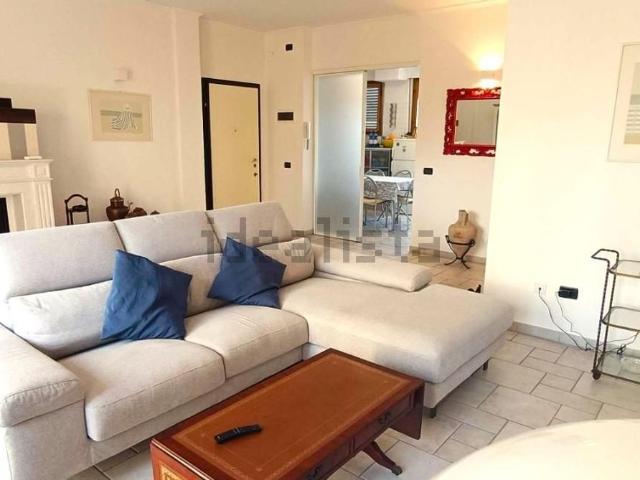 Appartamento in vendita di 115 m² in Via Vittorio Veneto, 97