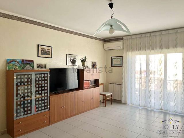 Appartamento in vendita di 115 m² in Via Vincenzo Boscarino