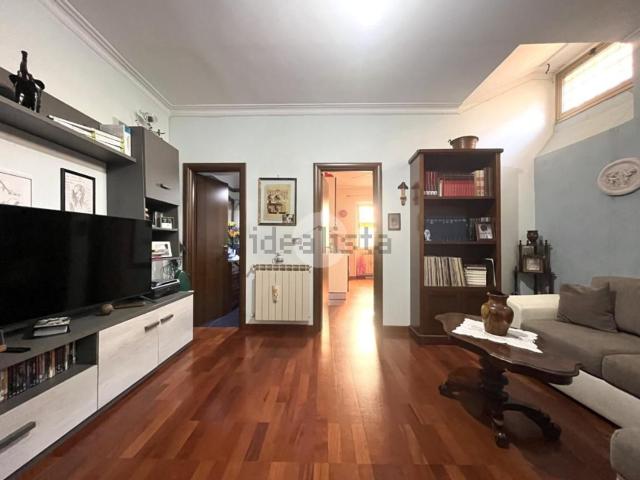 Appartamento in vendita di 115 m² in Via Vincenzo Bellini